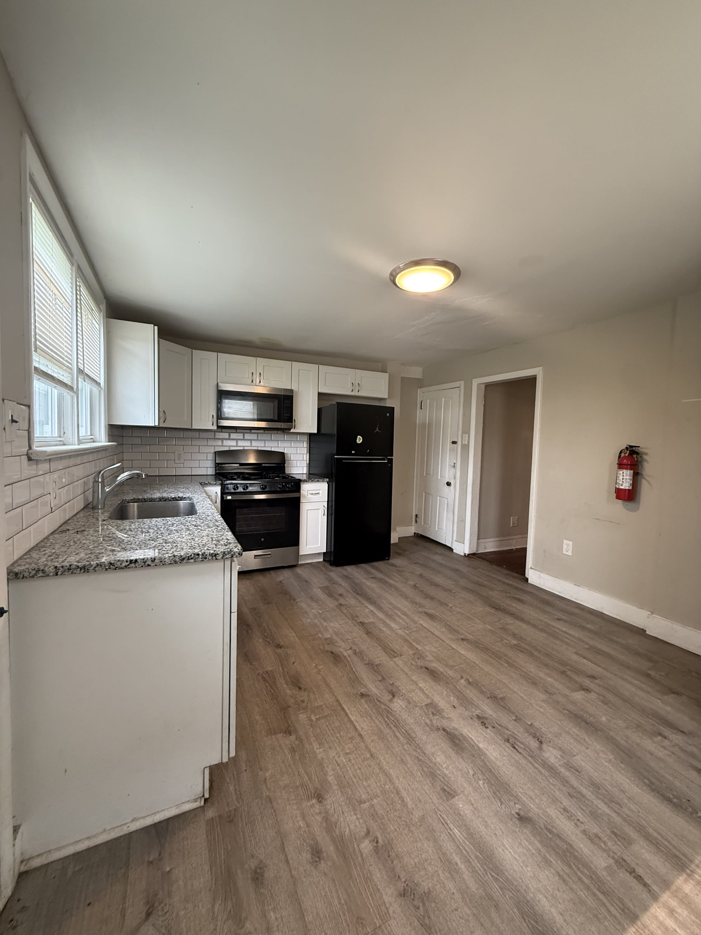 272 Maple Avenue – photo 1