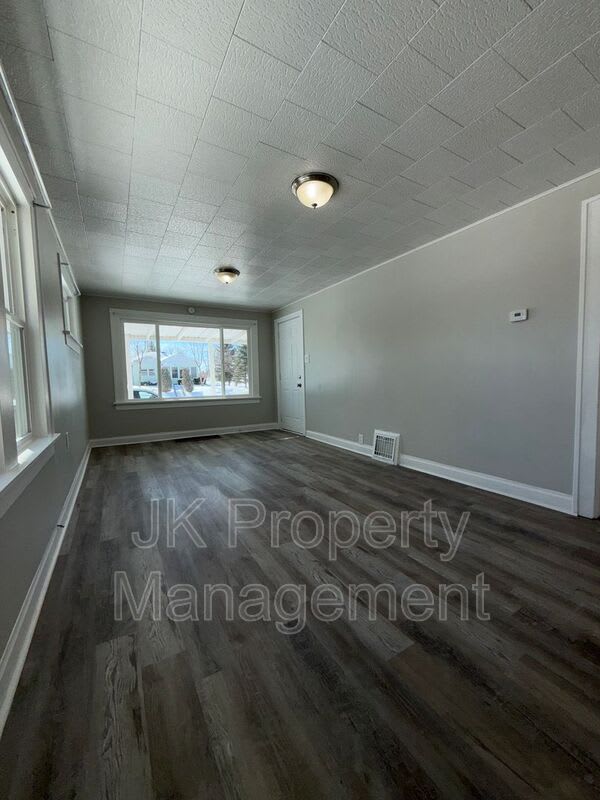 1703 2nd Ave S – photo 2