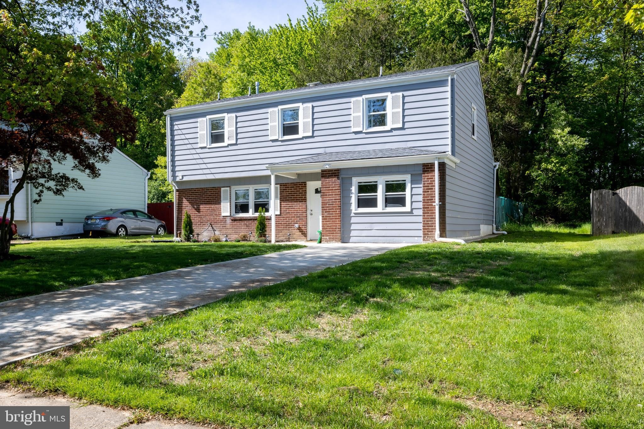 21 DIXMONT Avenue – photo 1