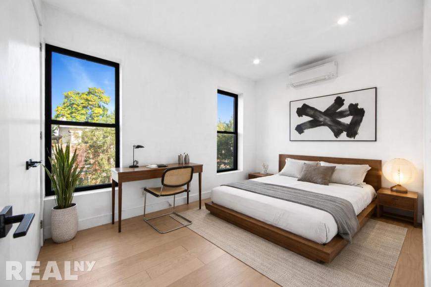 1503 Eighth Avenue – photo 3