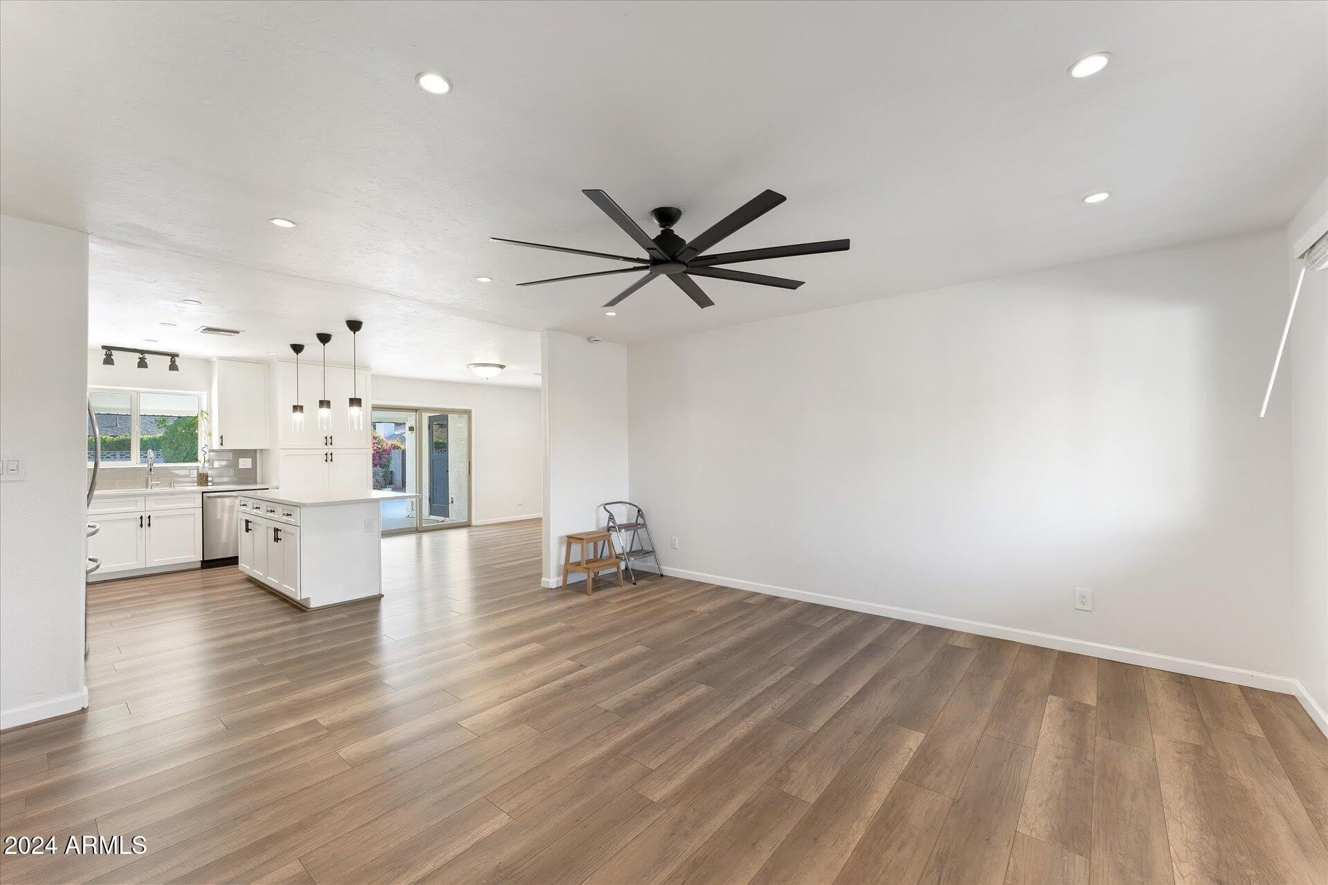 1921 E Laguna Drive – photo 5