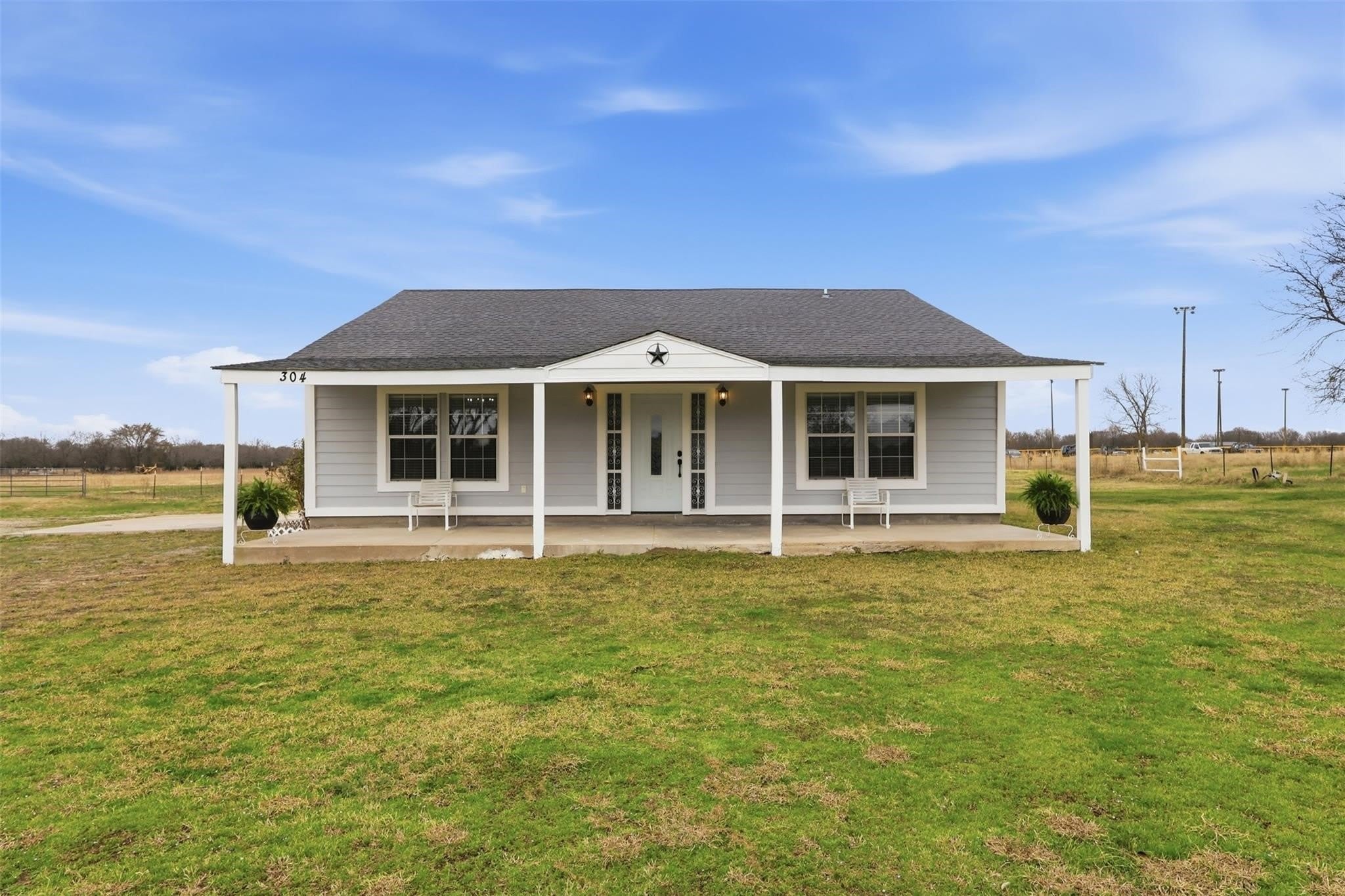 304 County Road 2260 – photo 1