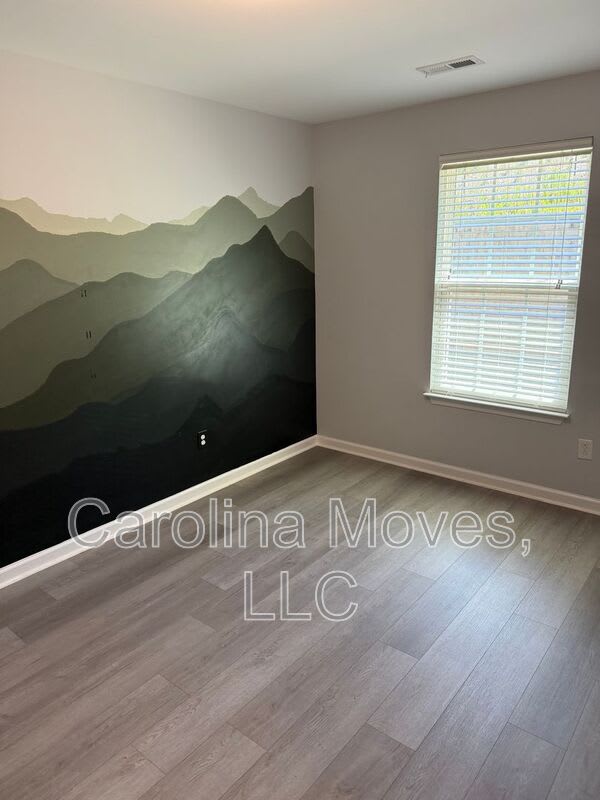 479 Woodbark Ct. – photo 3