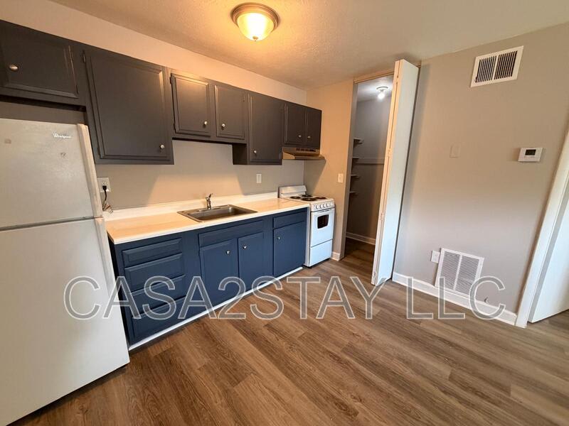 2121 St Johns Place – photo 2