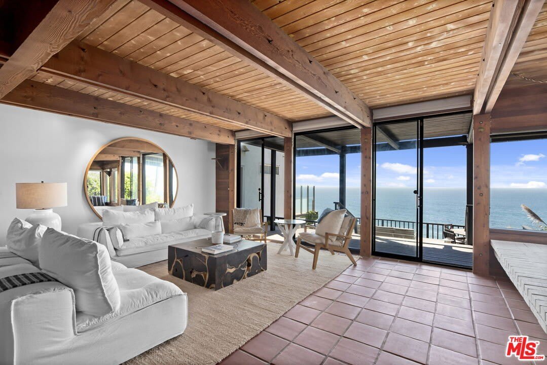31648 Broad Beach Rd – photo 2