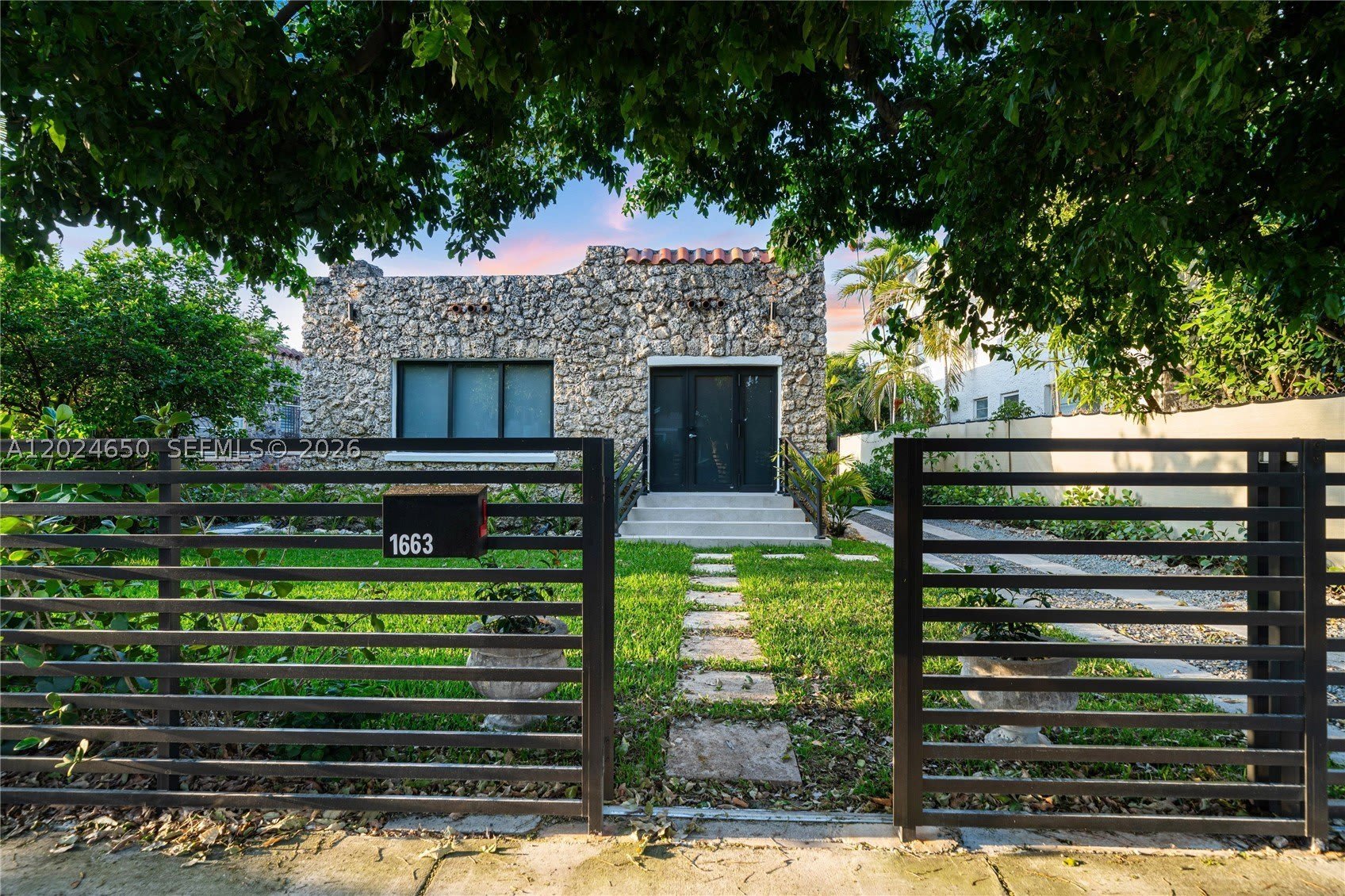 1663 SW 13th St – photo 2