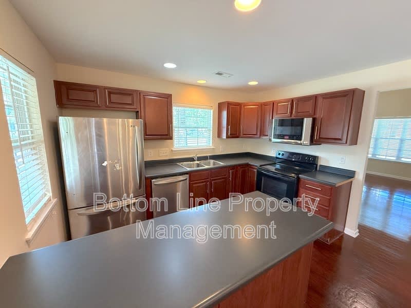 1367 Killashee Ct – photo 3