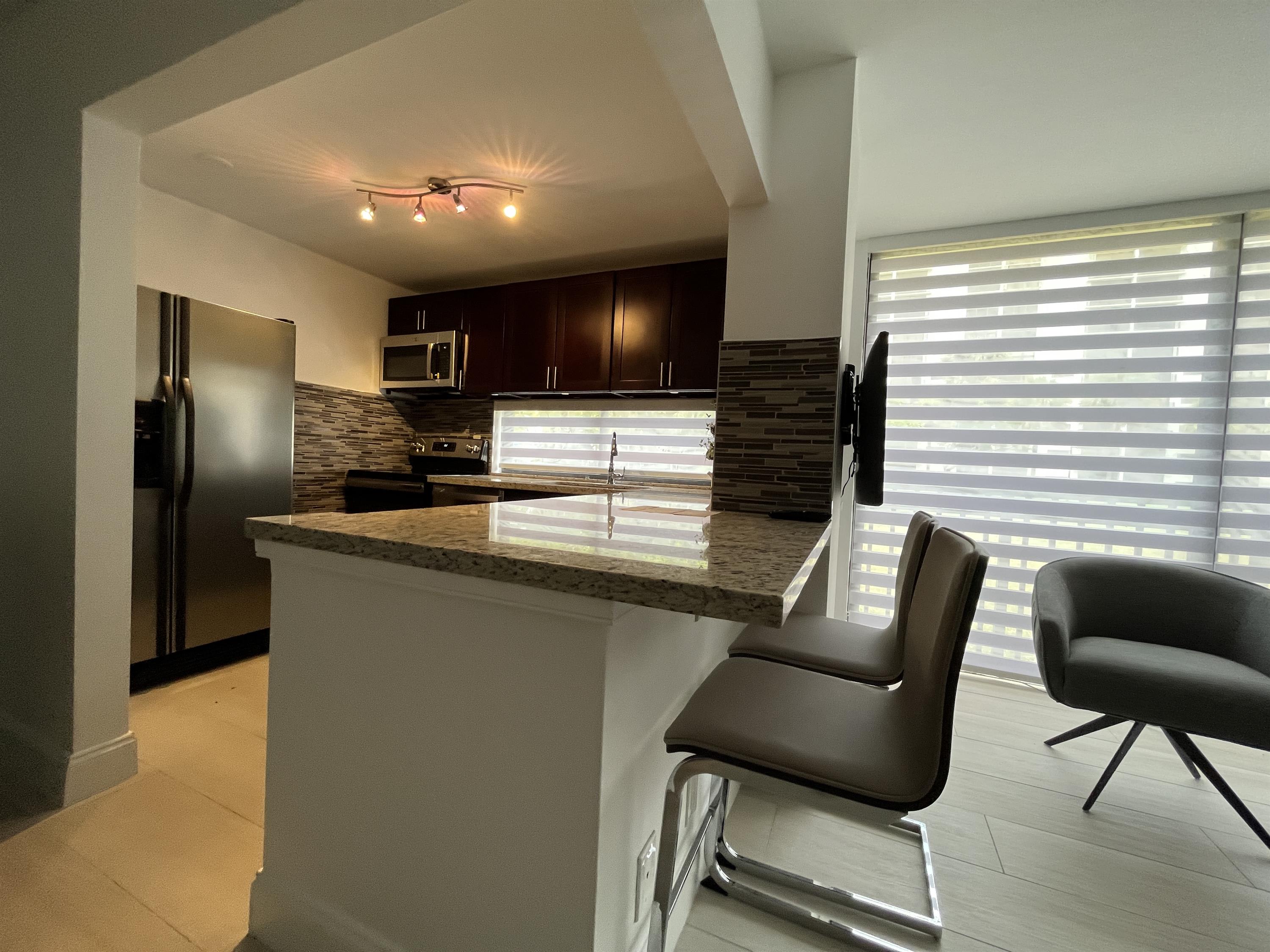 16919 North Bay Road #108 – photo 3