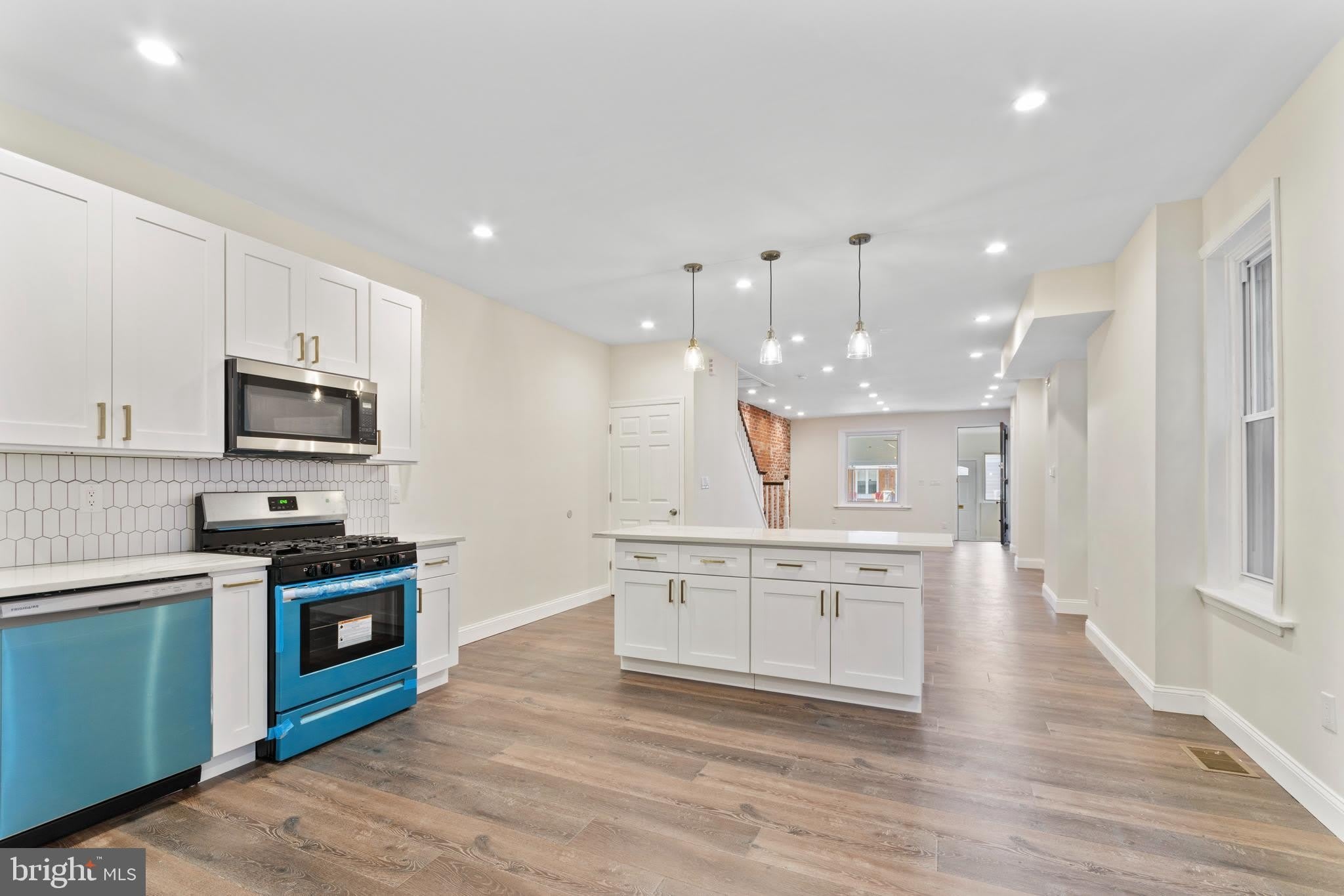 215 N 53RD Street – photo 4