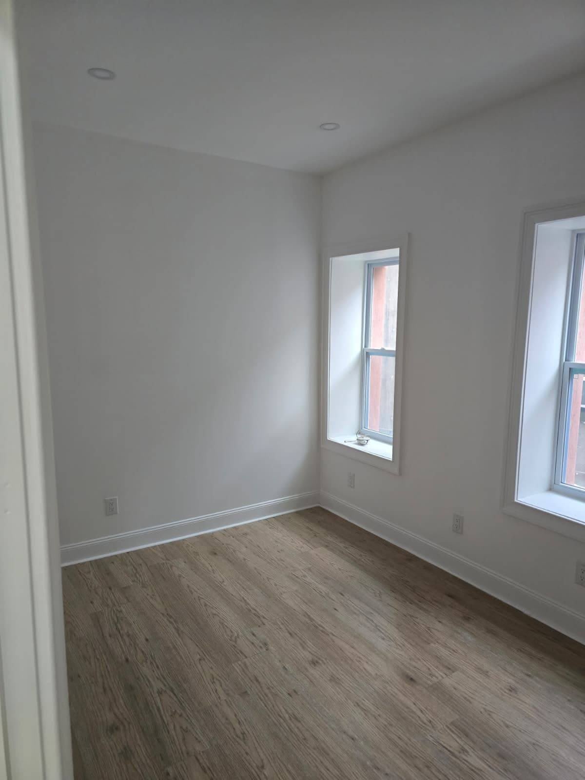 2050 Strauss Street – photo 3