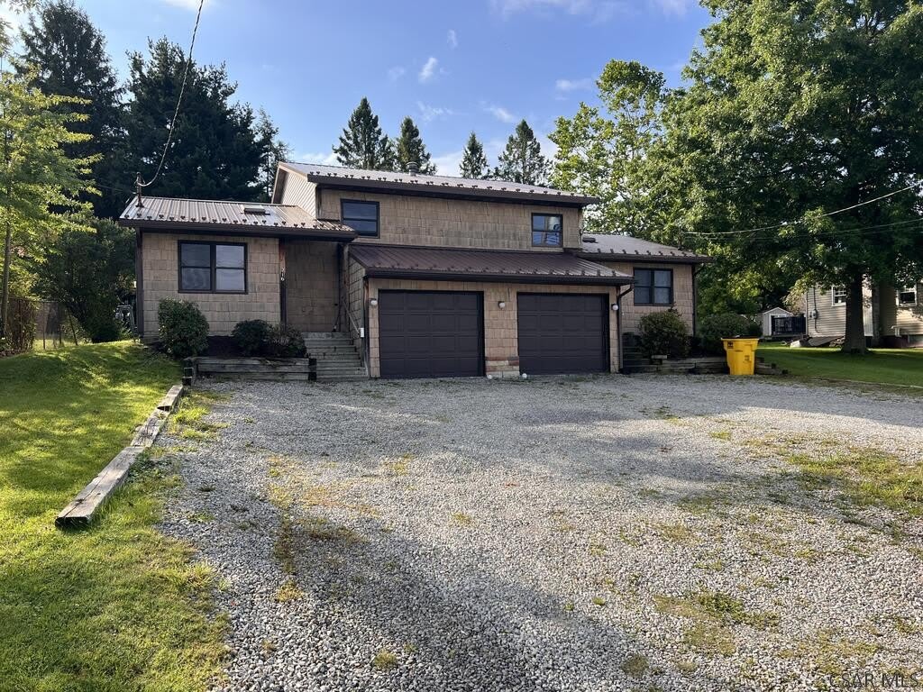 216 Hastings – photo 5