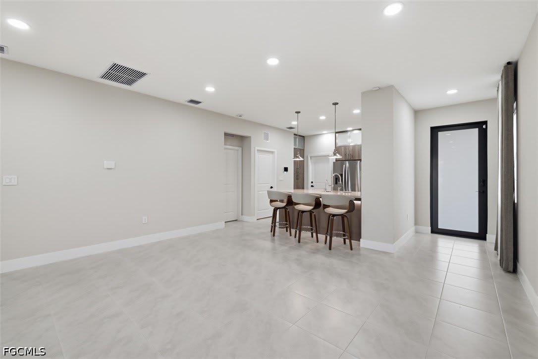 5069 Penella Avenue – photo 2