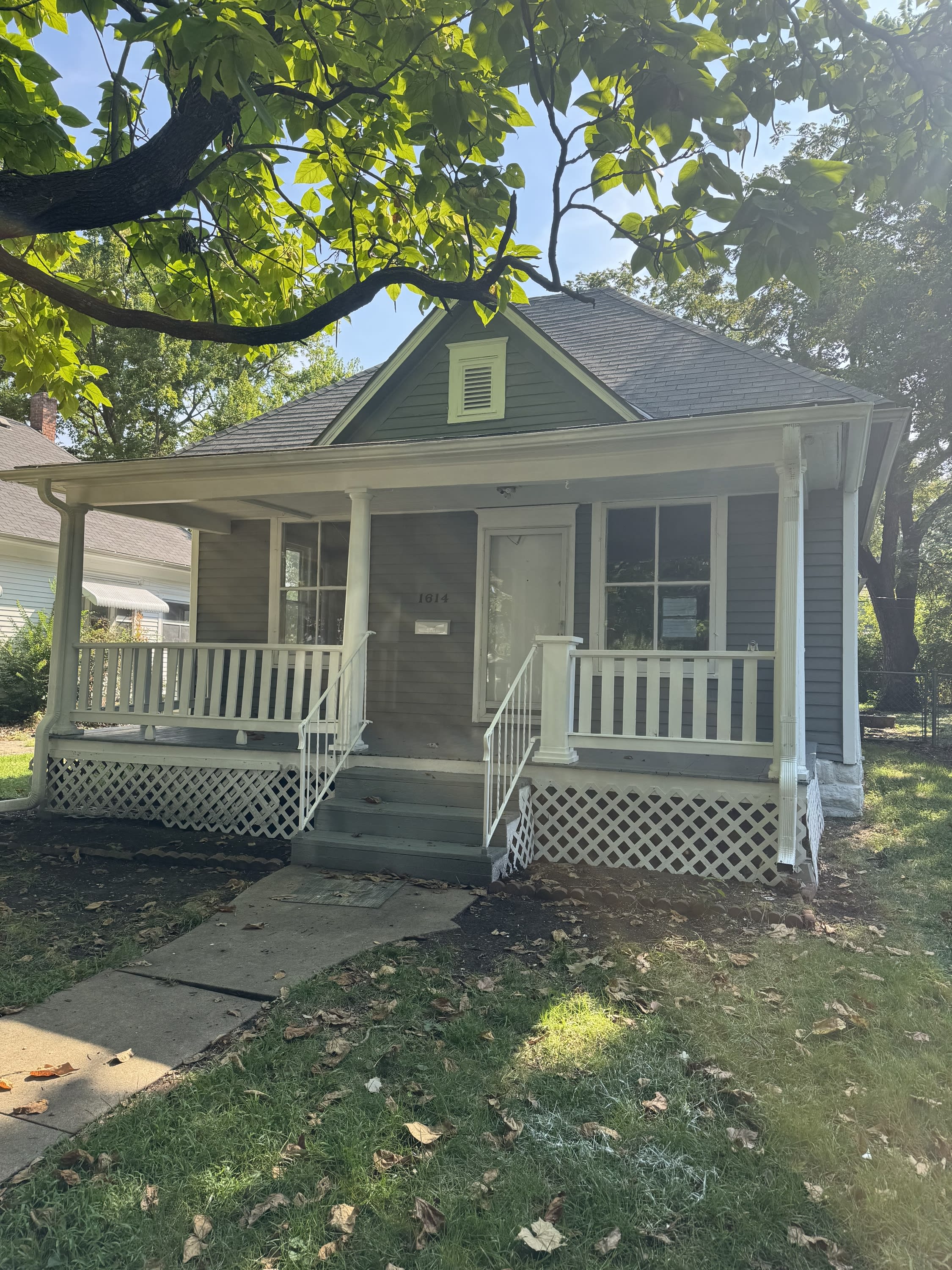 1614 Sw Webster Avenue – photo 1