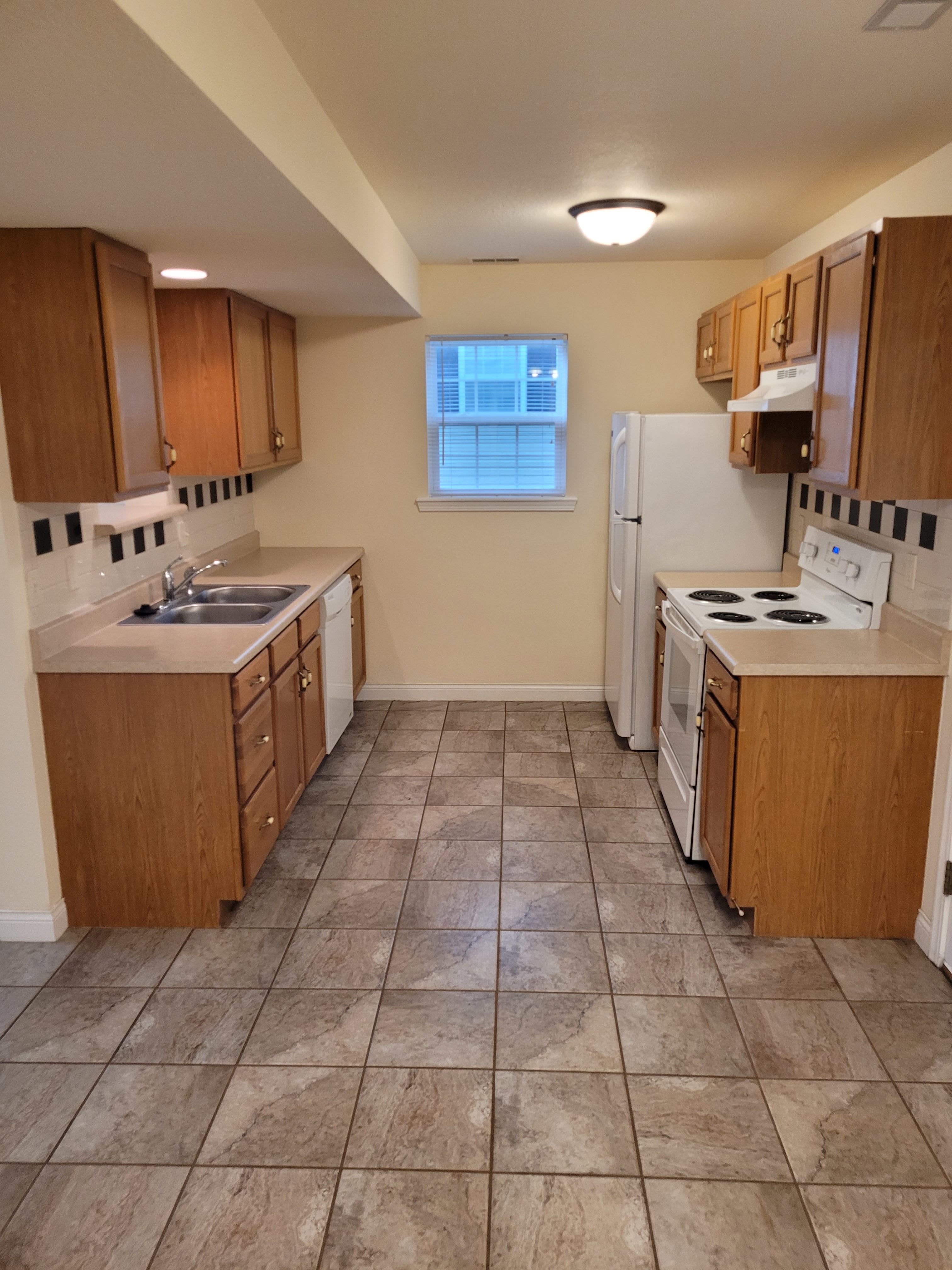 1302 Raleigh Drive – photo 2