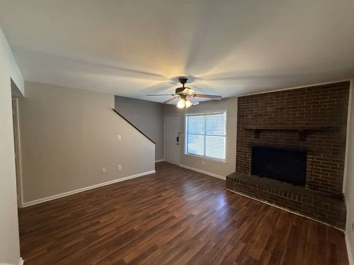 2325 Brookview Court – photo 4