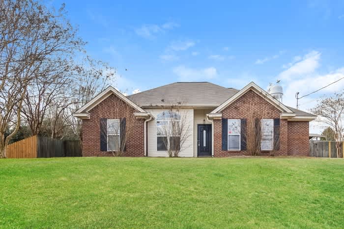 213 Hummingbird Drive – photo 1