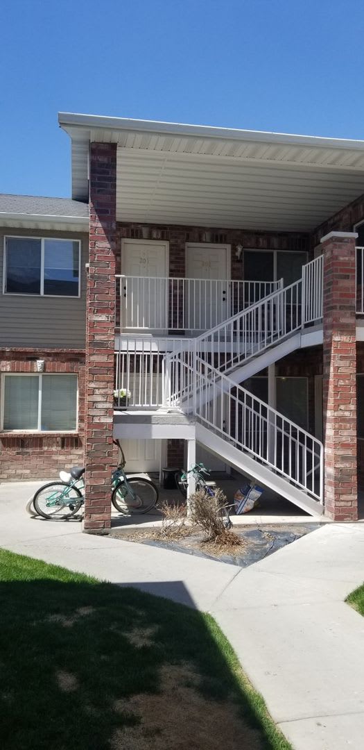 2 bed, 1 bath at Brentwood! – photo 4