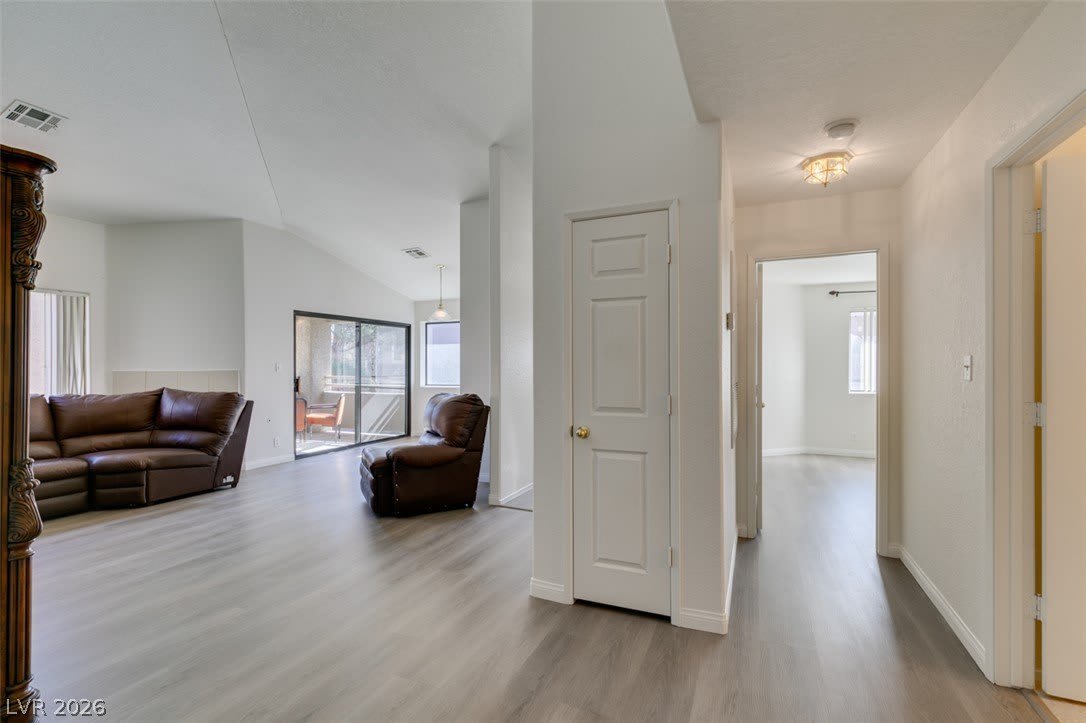 5054 S Rainbow Boulevard – photo 5