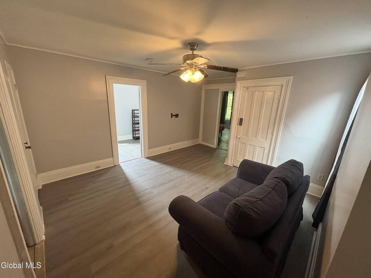 334 4th Street – photo 4