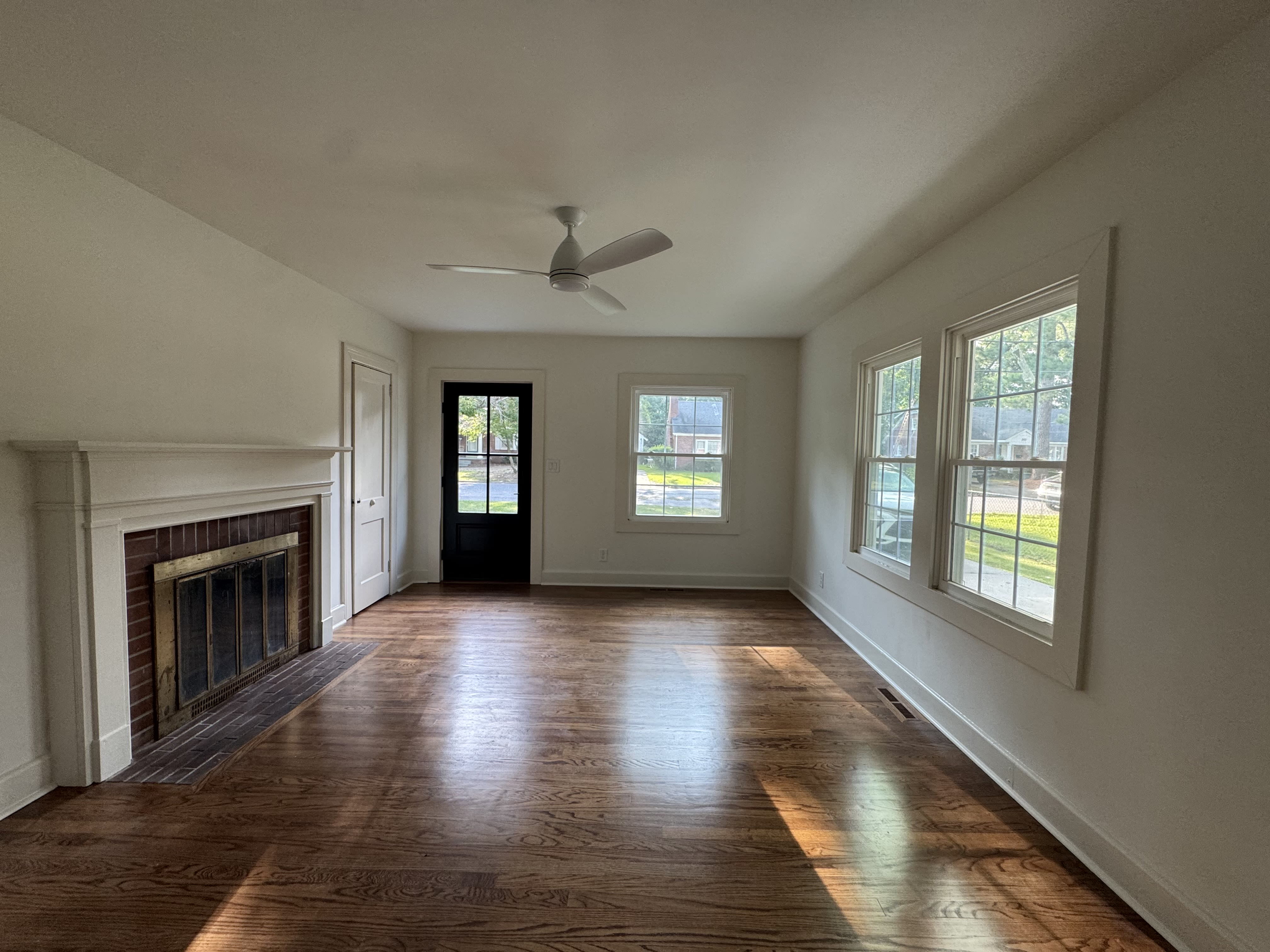 205 South Warren Street – photo 1