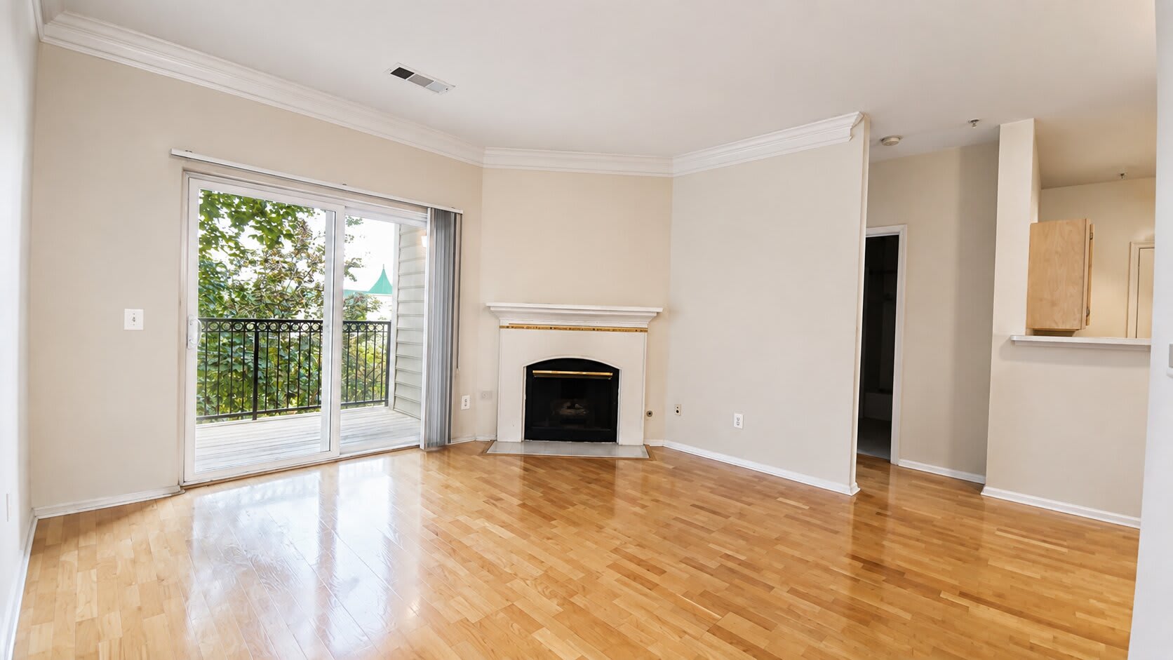 1521 Spring Gate Dr Unit 10311 – photo 3