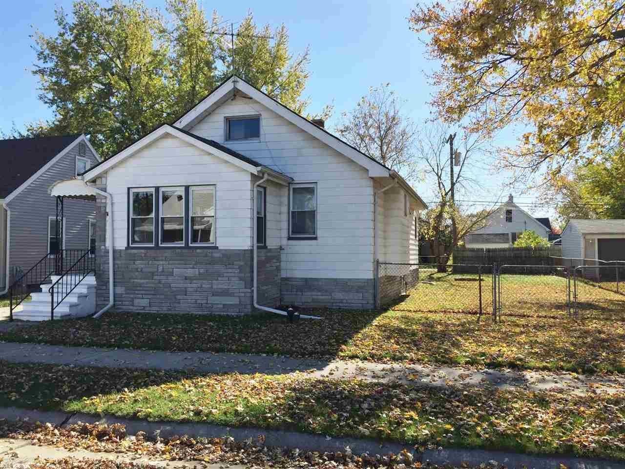 17444 IVANHOE Street – photo 2