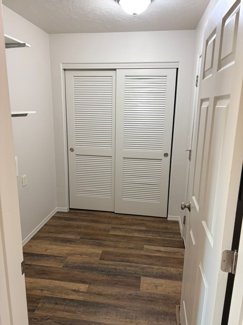 Beautifully Remodeled 3 Bedroom, 2 Bathroom Duplex with Private Yard & Attached Garage – photo 5