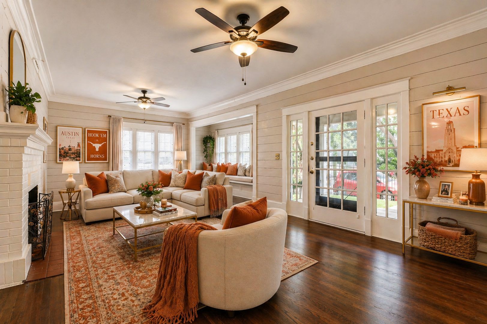6bed/3bath house in West Campus – photo 2