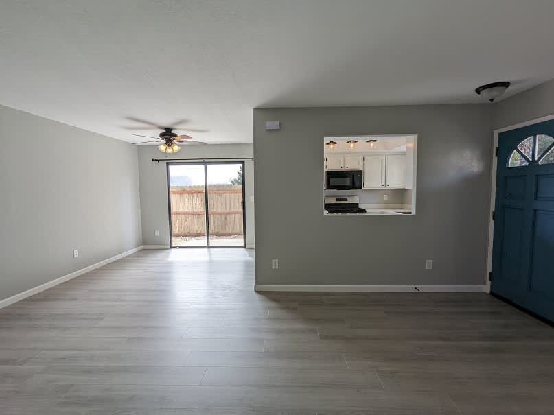 1277 Belridge St – photo 4