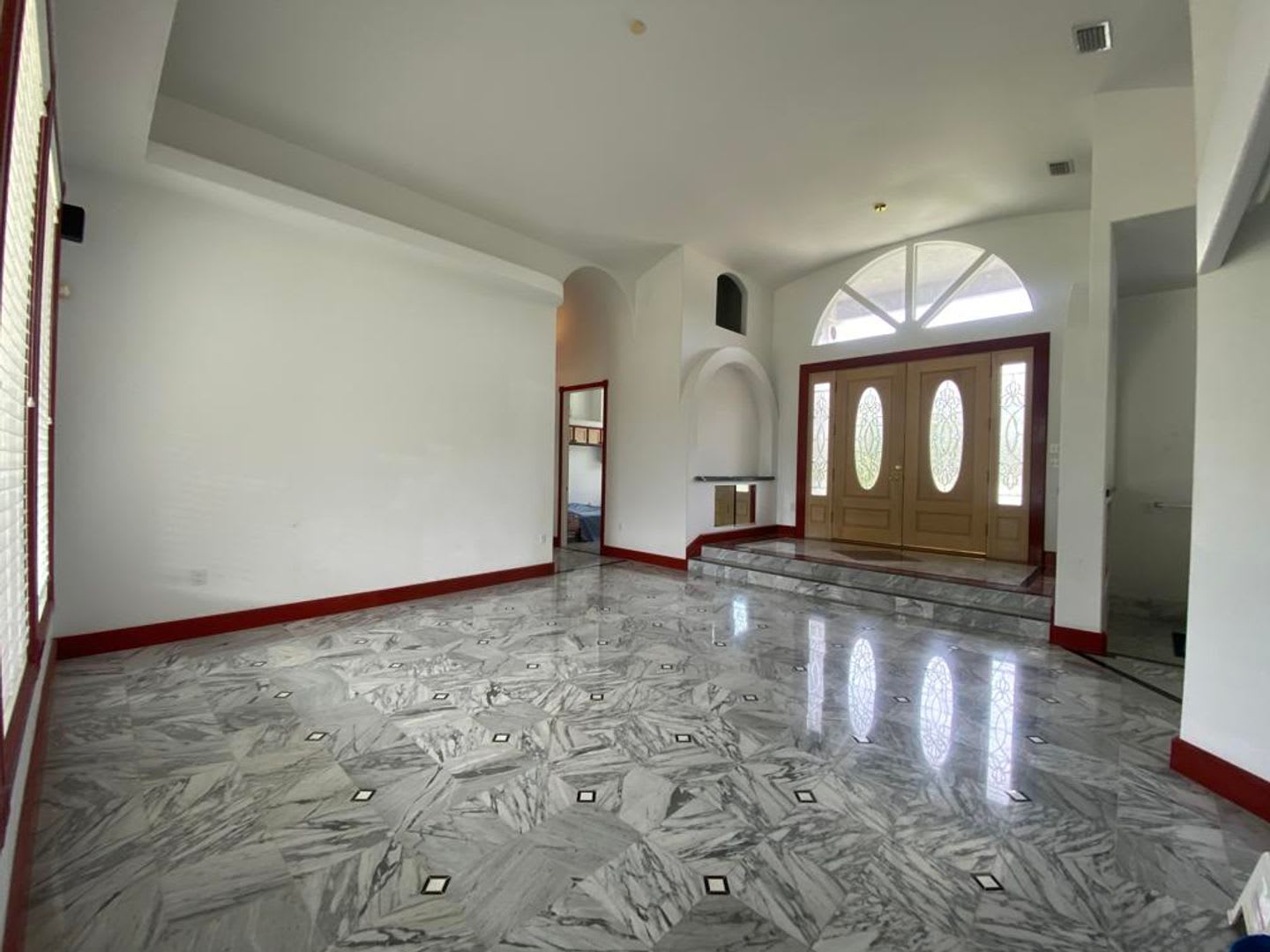 Spacious 3/2 with In-Law Suite – photo 4