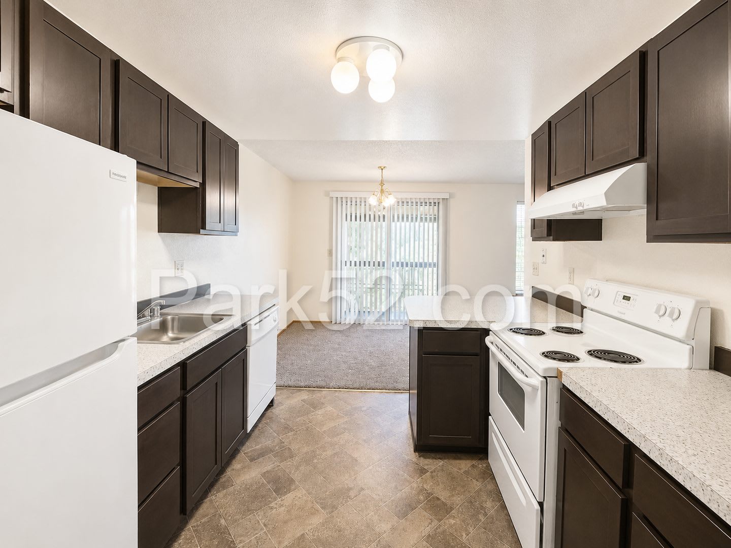 1 2 Off First Full Month 2Nd Floor 2 Bedroom Tacoma Apartment With New Carpet – photo 3