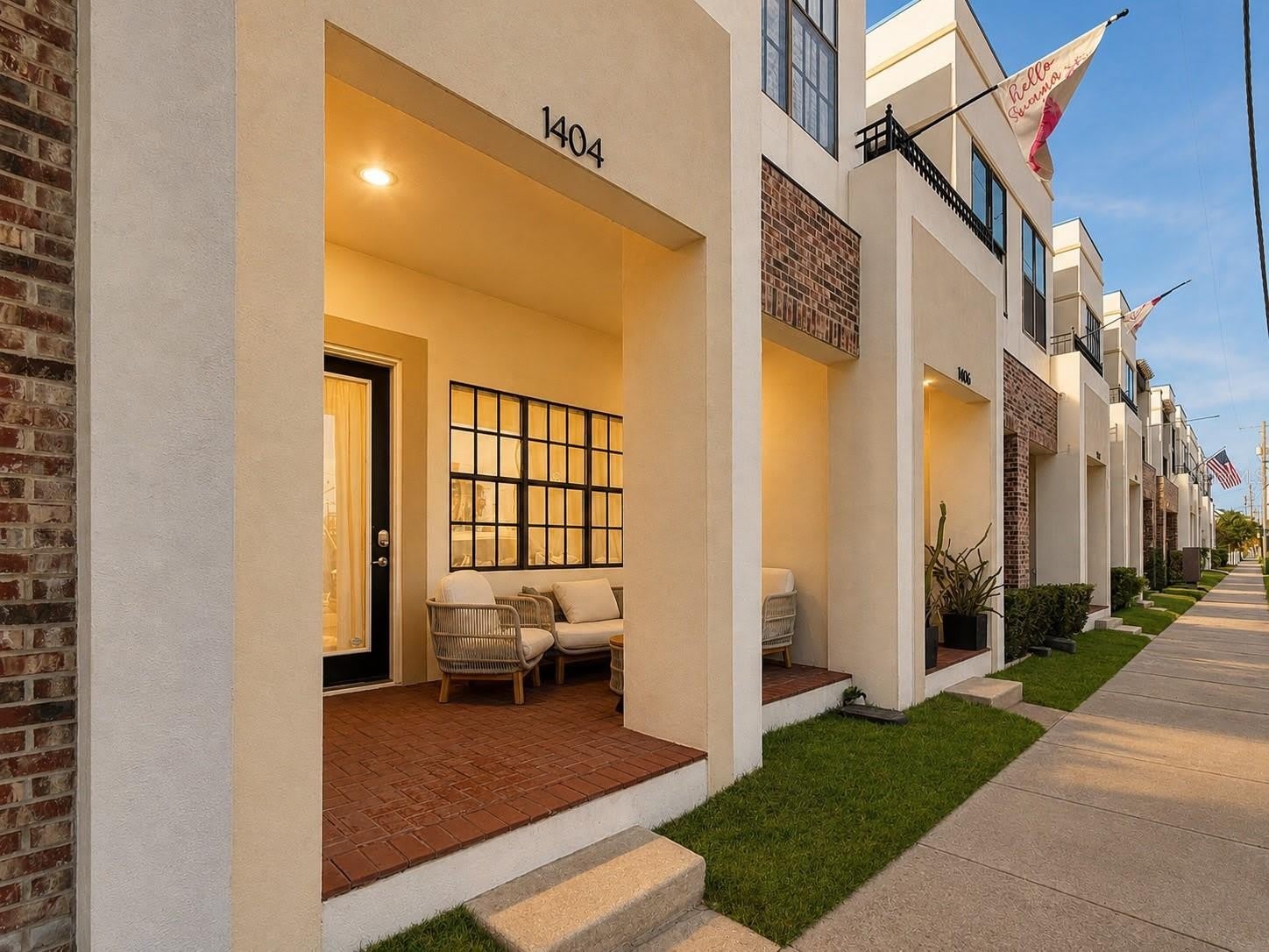 1404 E 4TH Avenue – photo 2