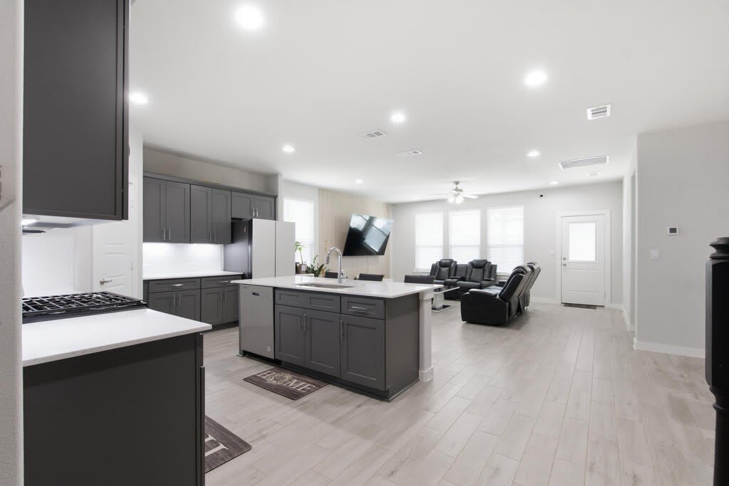 6709 Hooper Way – photo 5
