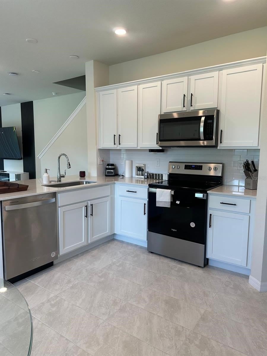 4669 SPARKLING SHELL Avenue – photo 3