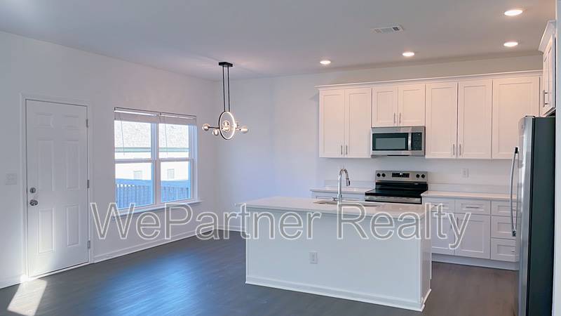 21 Sandstone Dr – photo 3