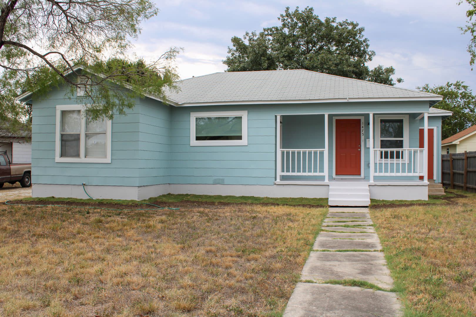 OLMOS PARK TERRACE DUPLEX – photo 1