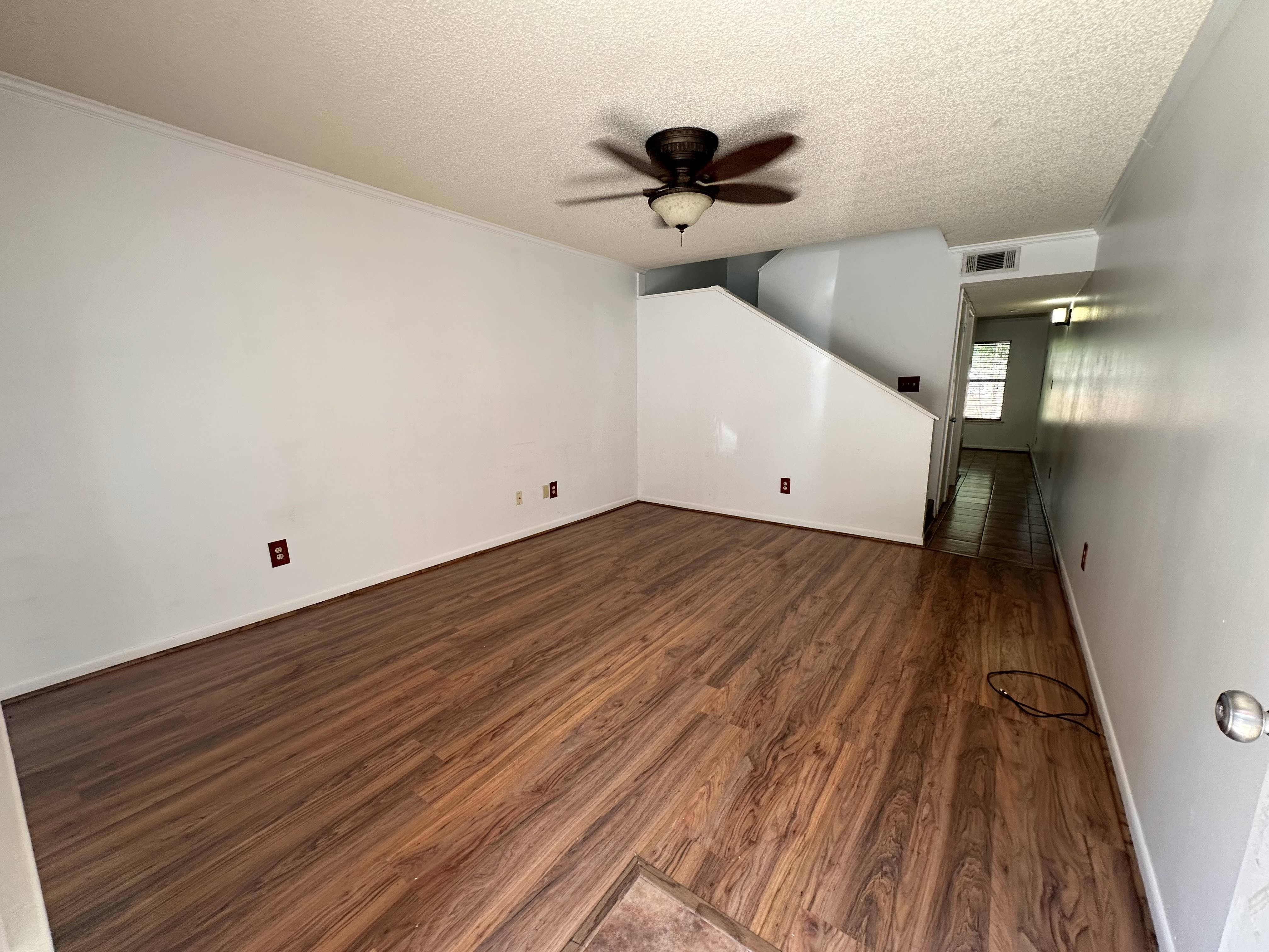310 Ella St – photo 1