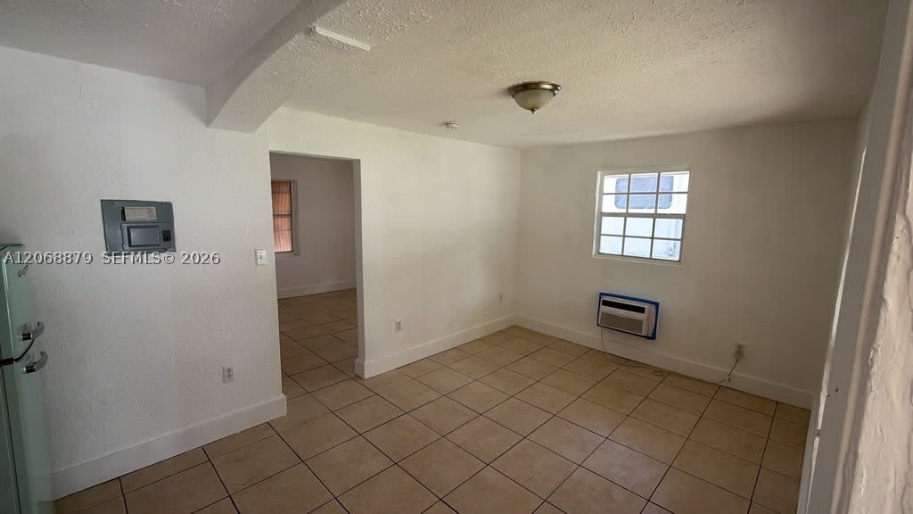 7305 NW 17th Ct – photo 3