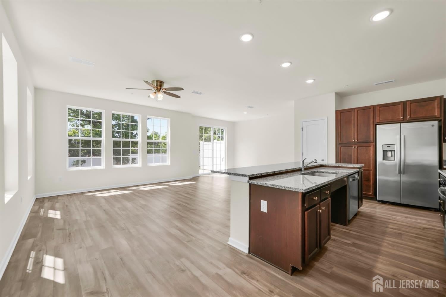 228 Park Lane – photo 4