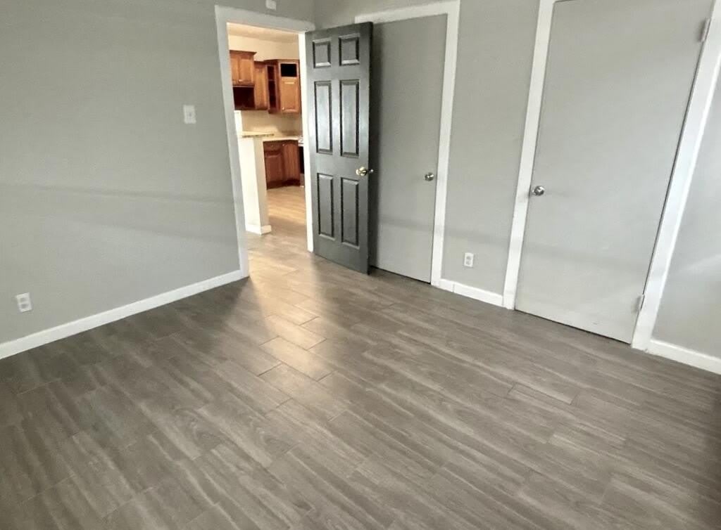 1111 Maple Ave – photo 4