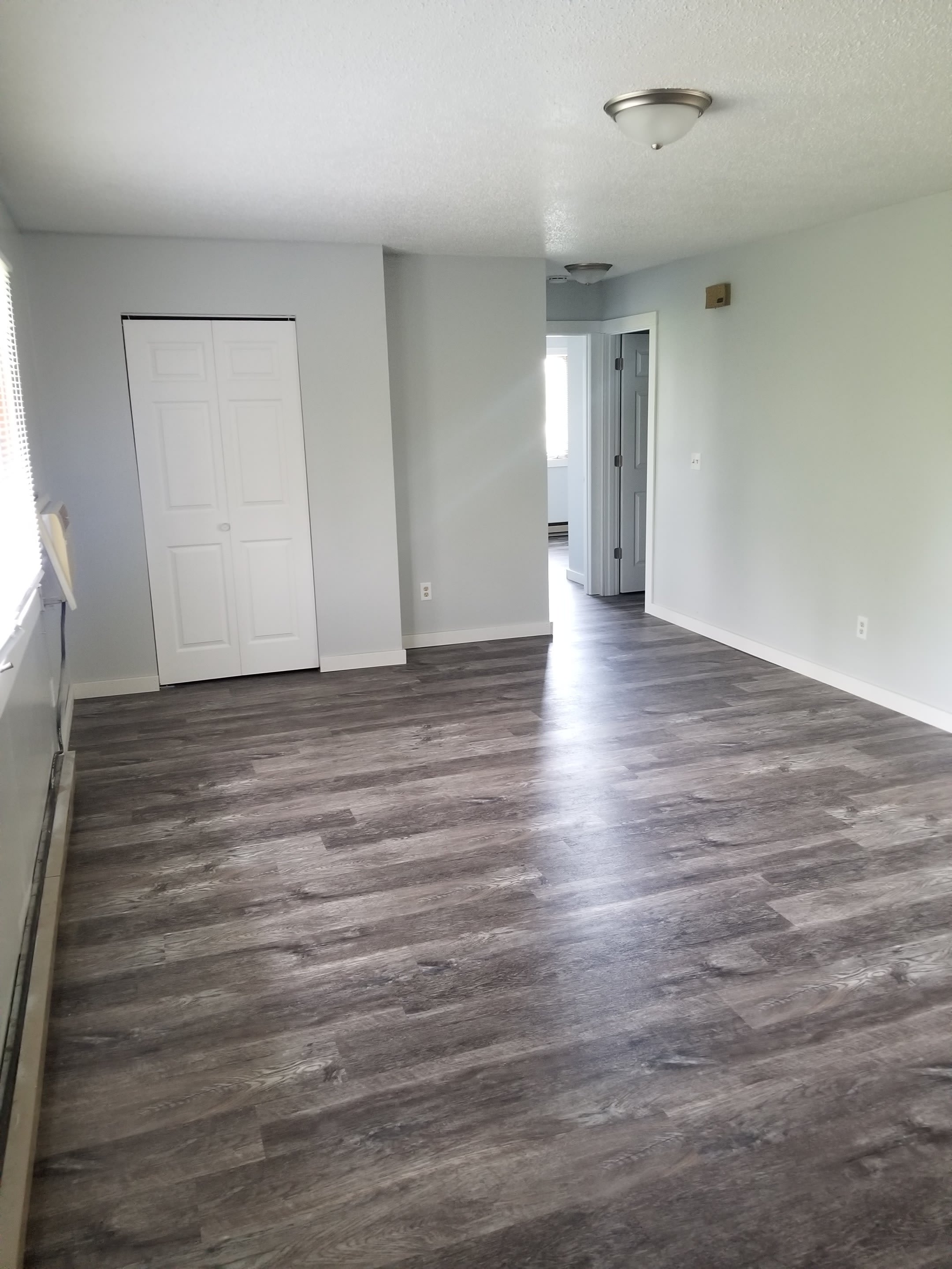 1112 Oakview Dr – photo 5