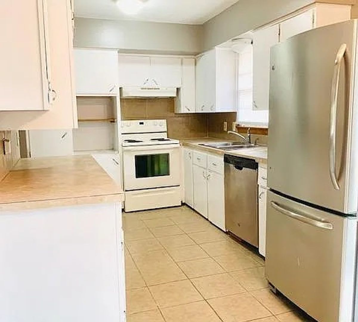 6205 Ogden St – 3 Bed/2 Bath in Park Lane – photo 4