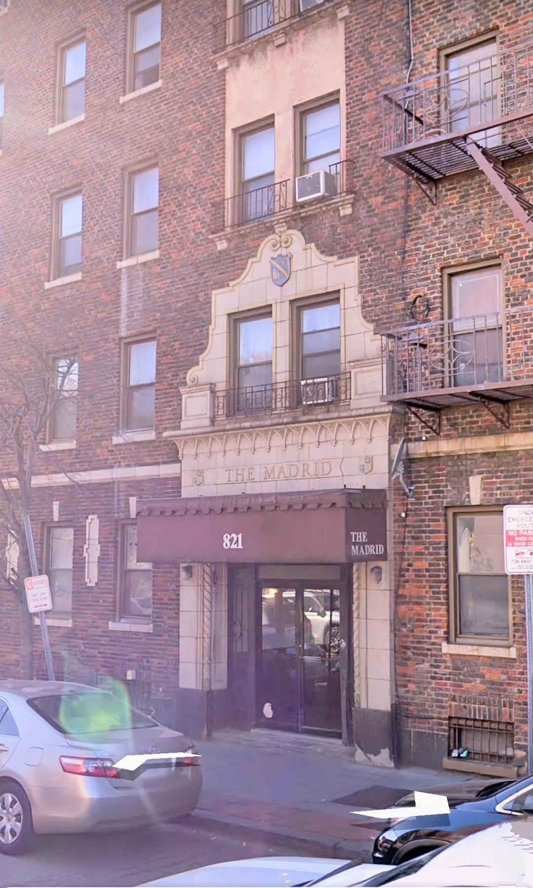 821 BERGEN AVE – photo 1