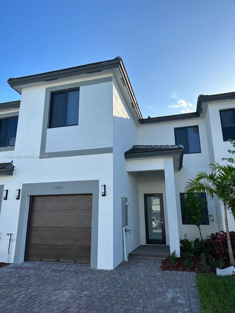 13637 SW 157th Place, Miami, FL 33196 – photo 5