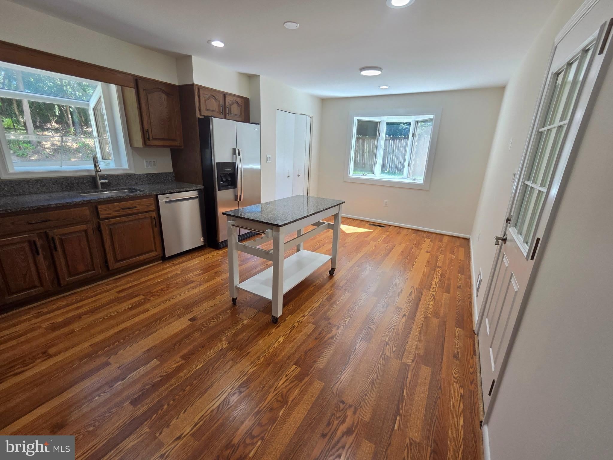 9929 BARNSBURY Court – photo 3