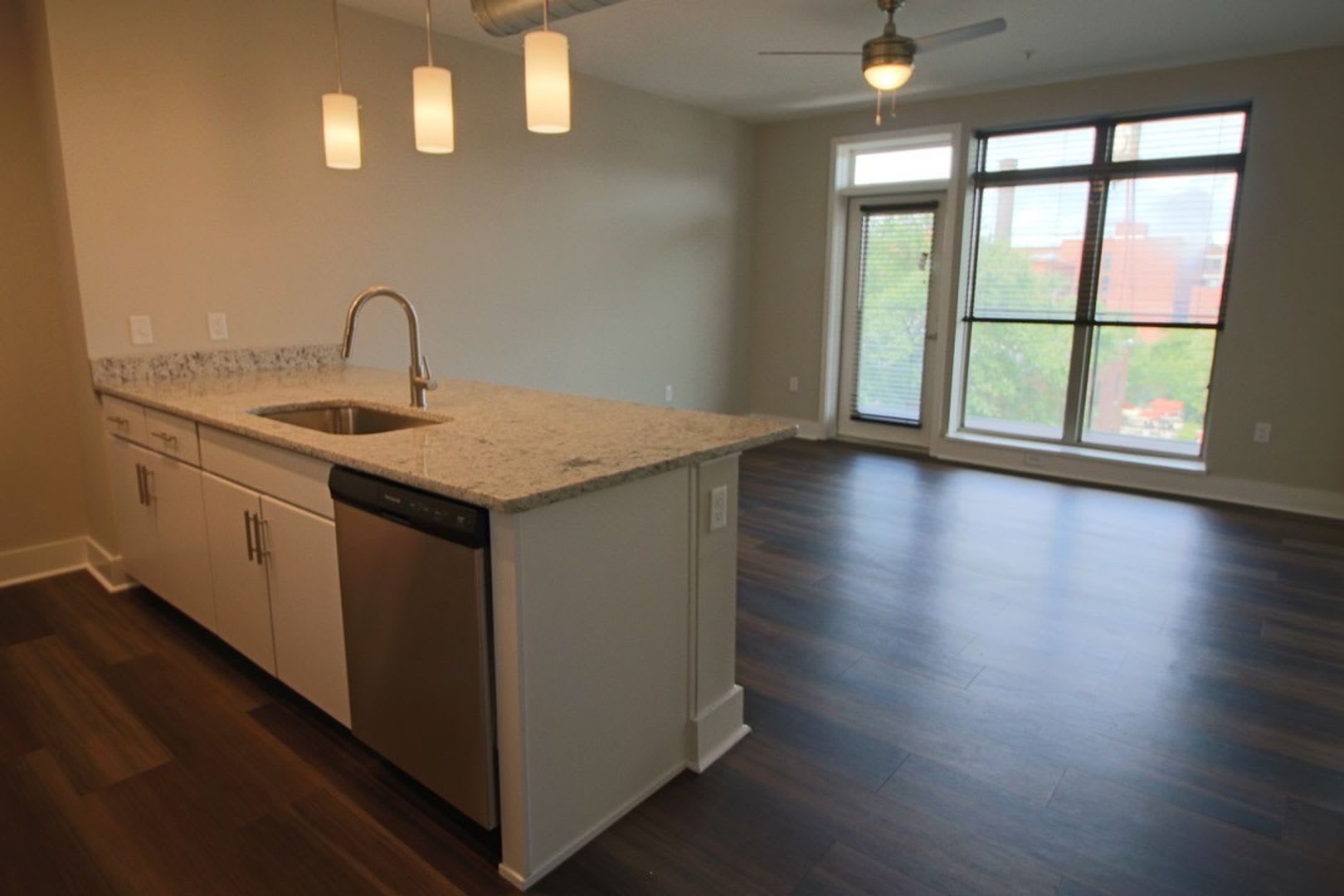 Main2525 – photo 1