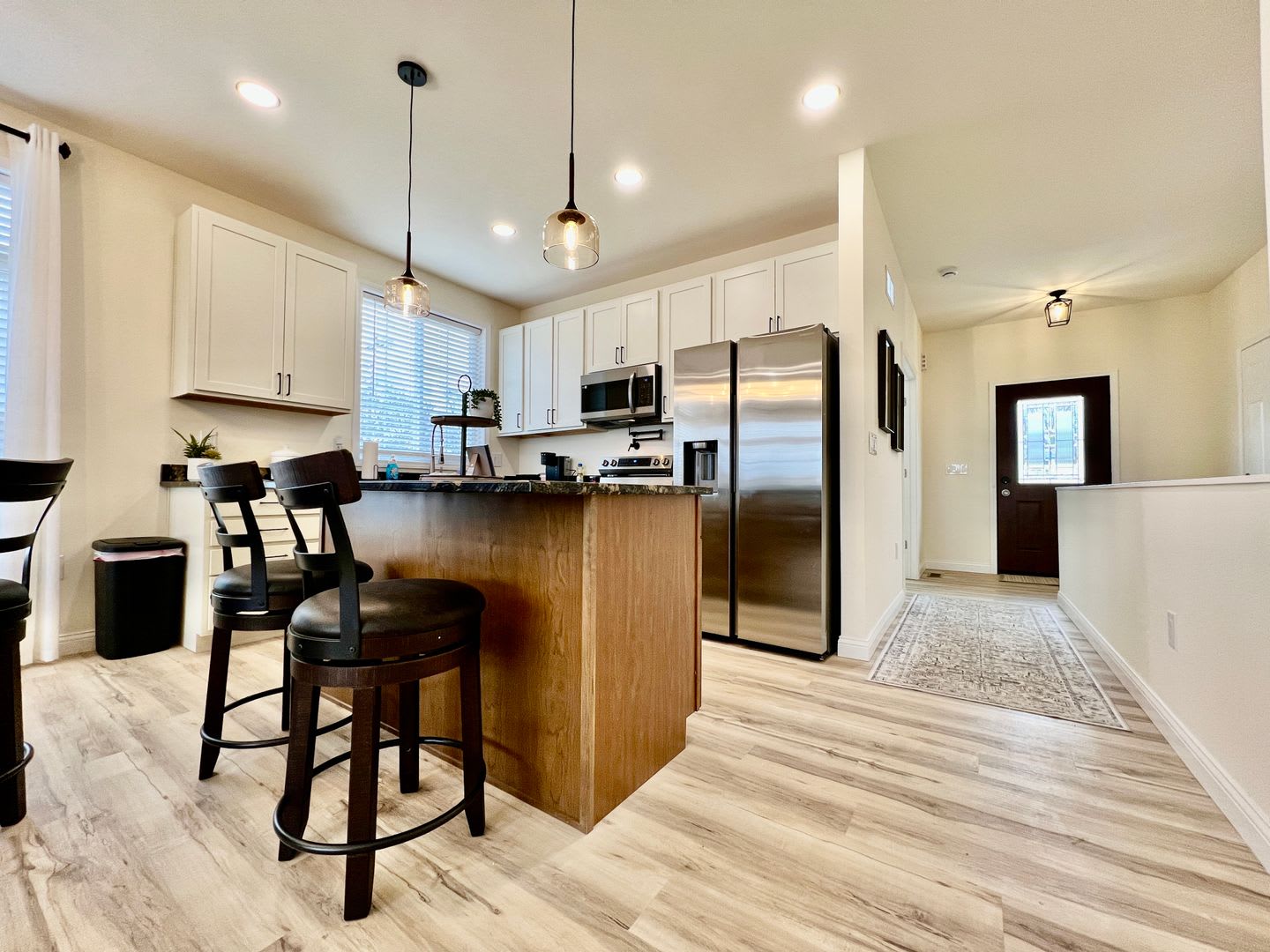Beautiful NEW Ranch Home with a large deck & games – photo 5