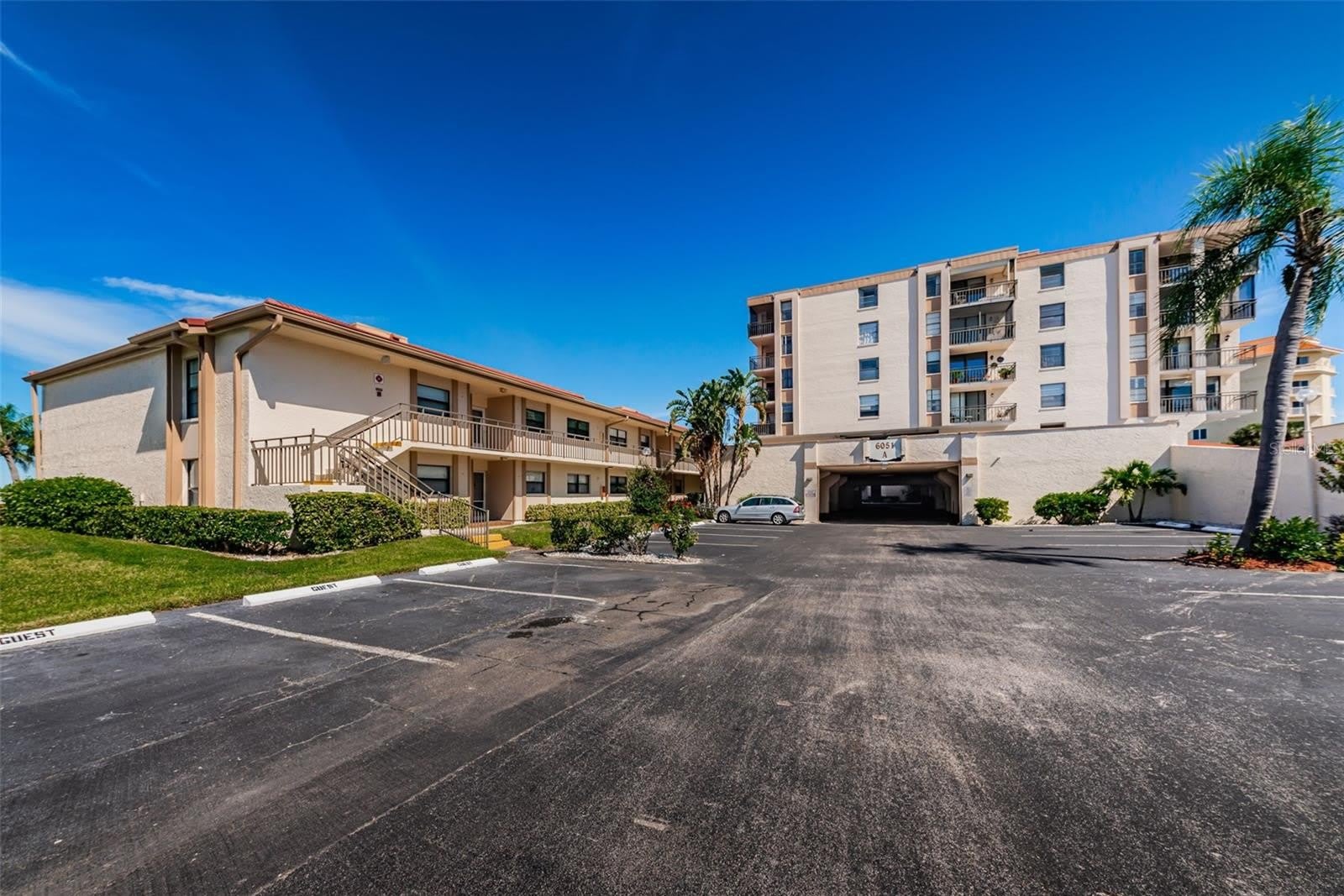 6051 SUN Boulevard – photo 3