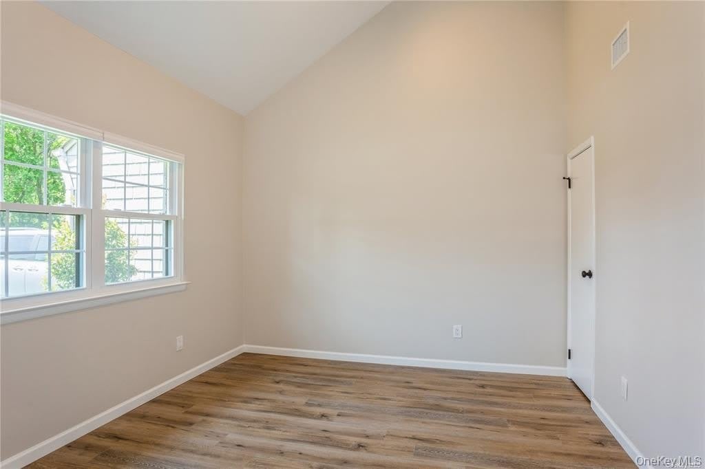 9 N Mcconnell Avenue – photo 3