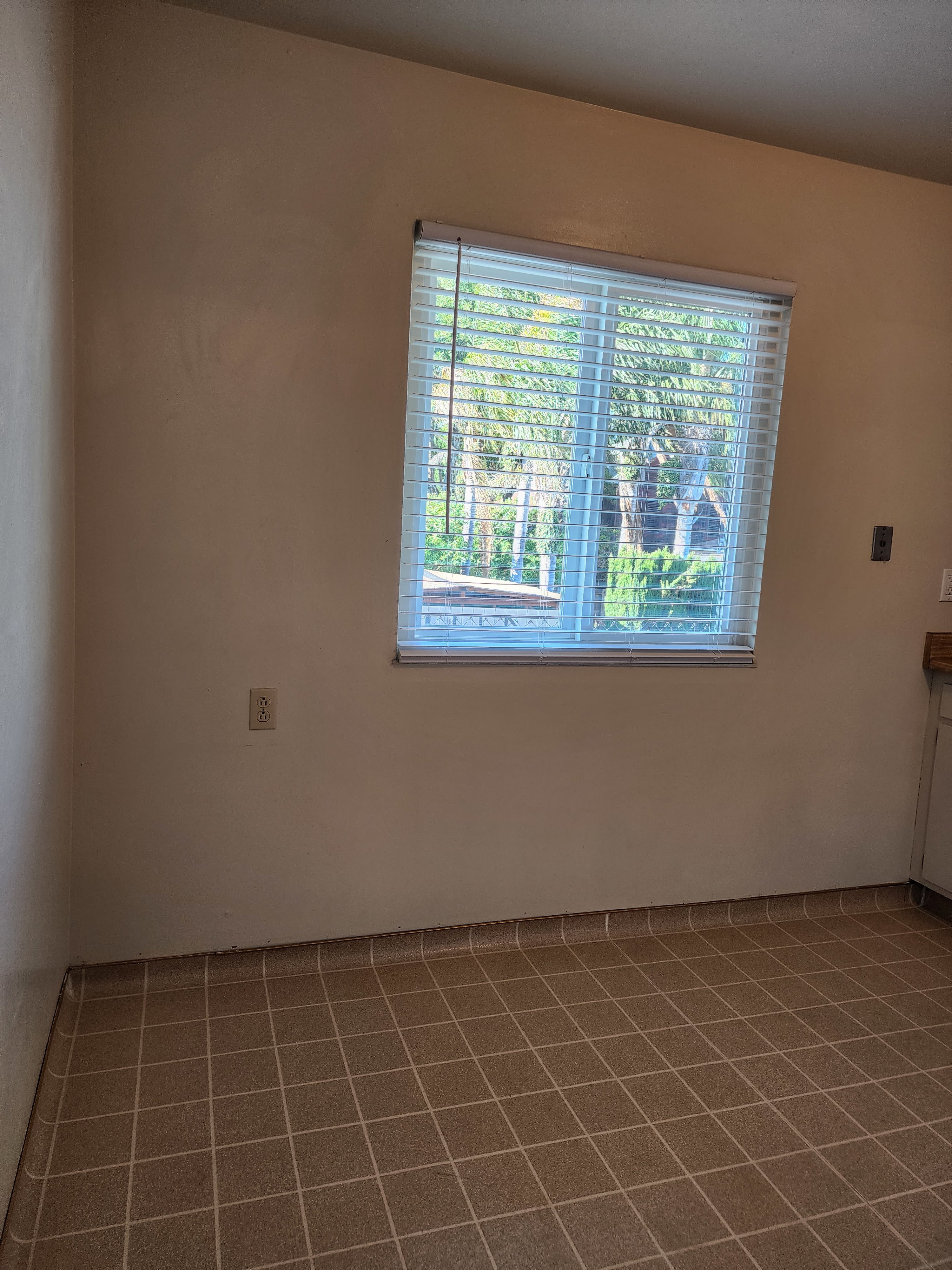16445 Kent Ave – photo 5